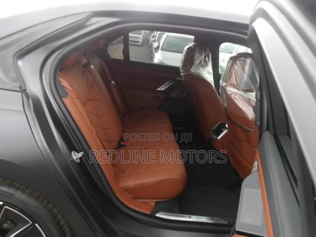 BMW 740 2025 Black