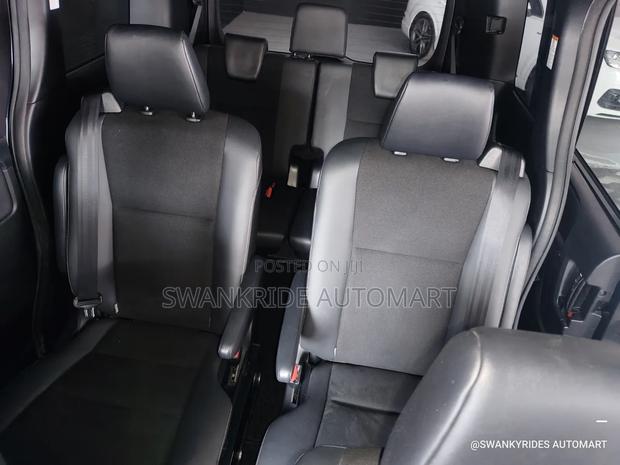 Toyota Noah 2.0 AWD (7 Seater) 2020 Black