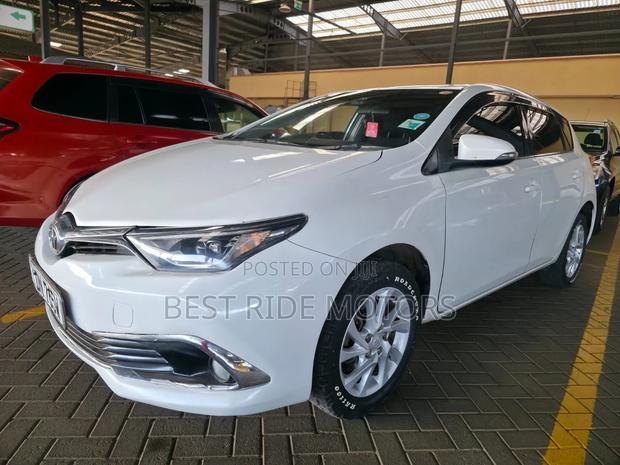 Toyota Auris 2017 White