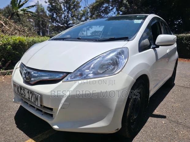 Honda Fit 2012 White