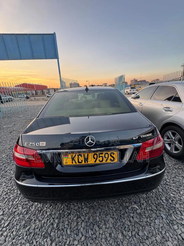 Mercedes-Benz E250 2012 Black