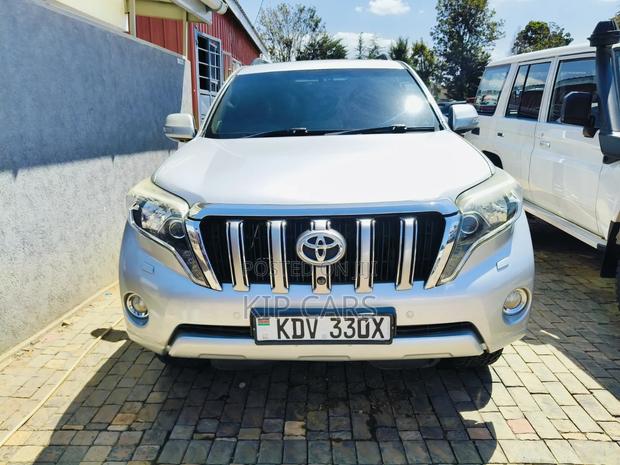 Toyota Land Cruiser Prado 3.0 D-4D (190 Hp) 2015 Silver