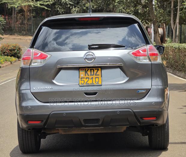 Nissan X-Trail 2.0 Petrol AWD 2015 Gray