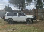 Toyota Land Cruiser 2004 White for sale
