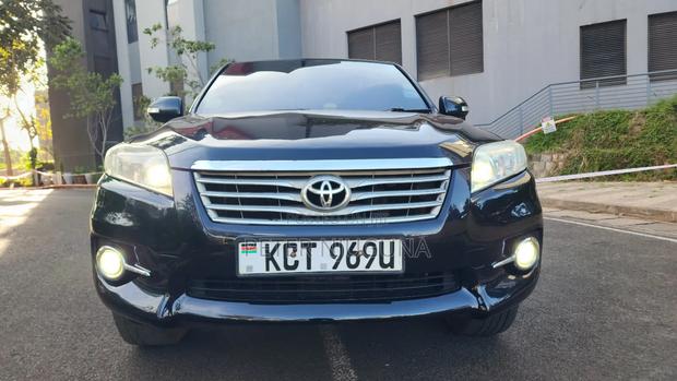 Toyota Vanguard 2012 Black