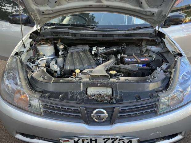 Nissan Wingroad 2009 Silver