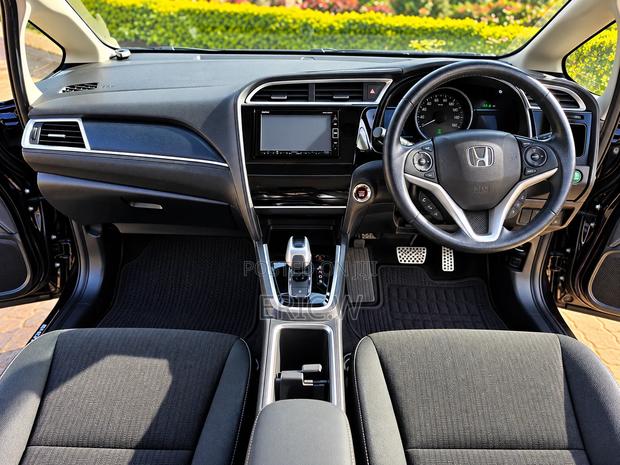 Honda Fit Shuttle 1.5 Hybrid 2WD 2019