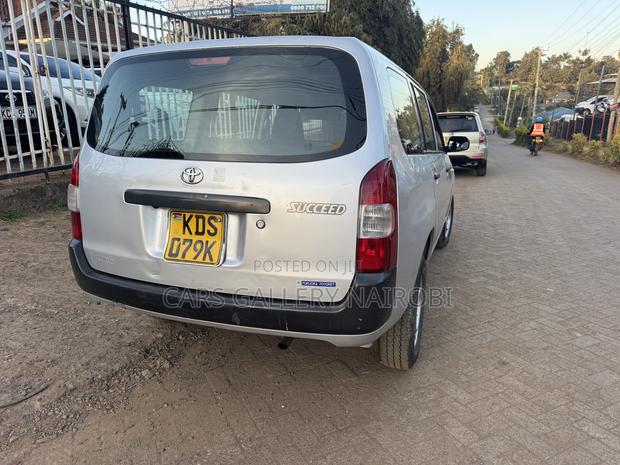 Toyota Succeed 2019 Silver