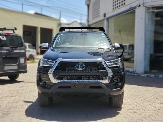 Toyota Hilux Revo Smart Cab Deisel 2.4 AWD 2021 Black