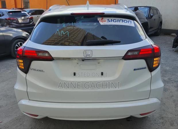 Honda Vezel 1.5 Hybrid 2WD 2019 White