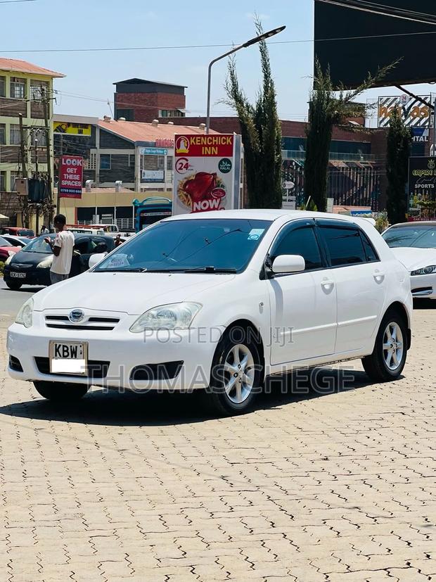 Toyota Corolla RunX 2006 White