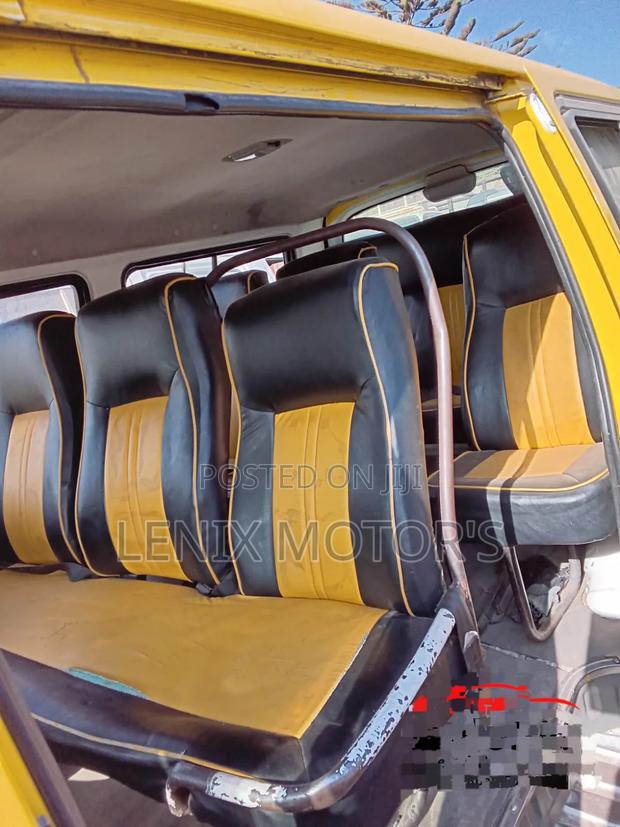 Mazda 2 2014 Yellow