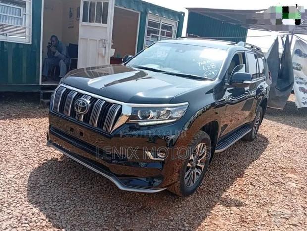 Toyota Land Cruiser 3.3 Diesel 4WD 2021 Black