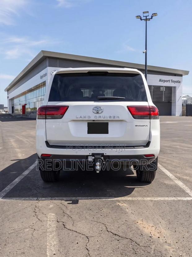 Toyota Land Cruiser 3.3 Diesel 4WD 2021 White