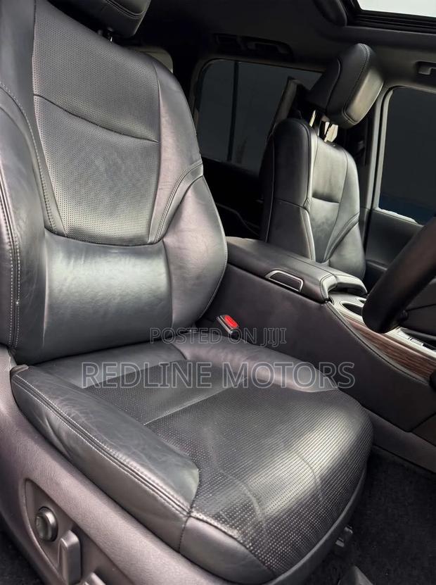 Toyota Land Cruiser 3.3 Diesel 4WD 2021 White
