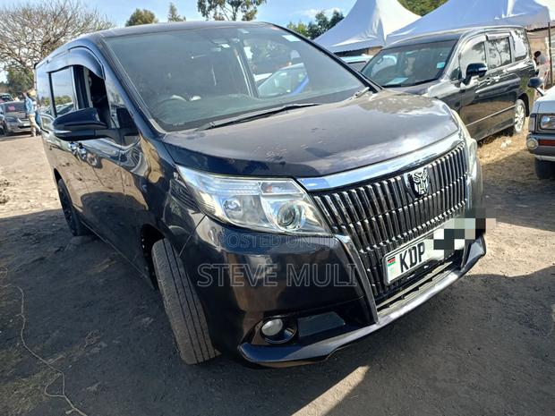 Toyota Esquire 2.0 FWD (8 seater) 2019 Black