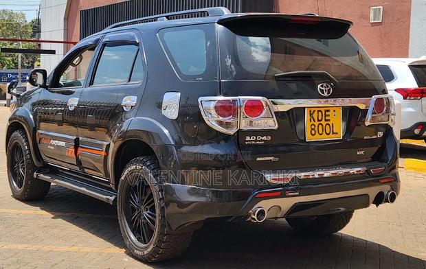 Toyota Fortuner 2014 Black