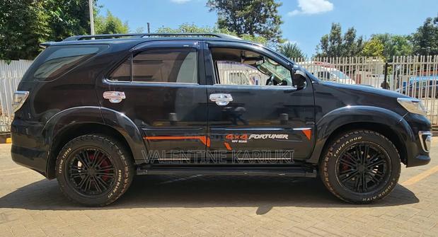 Toyota Fortuner 2014 Black