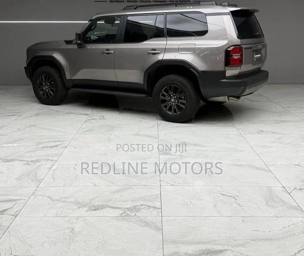 Toyota Land Cruiser Prado 2.7 2024 Gray