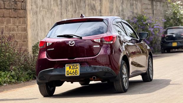 Mazda Demio 2017 Maroon