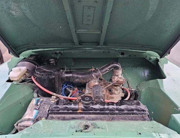 Land Rover Defender 1979 Green