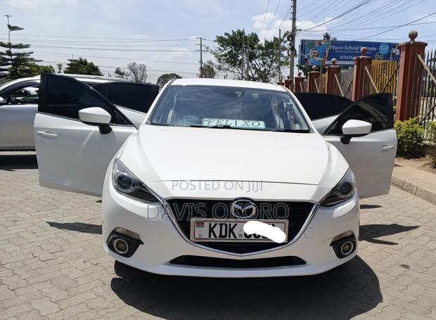 Mazda Axela 2016 White