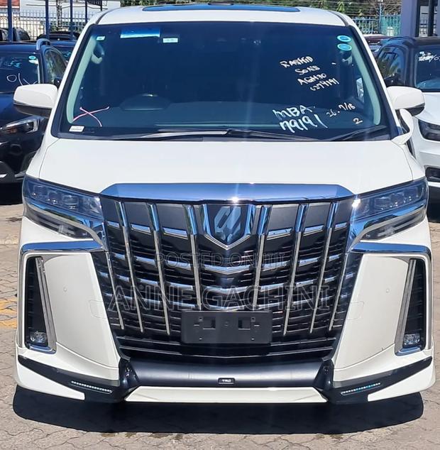Toyota Alphard 2019 White