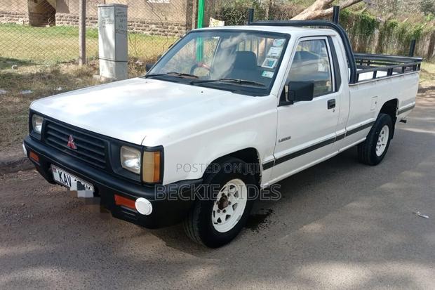 Mitsubishi L200 1998 White