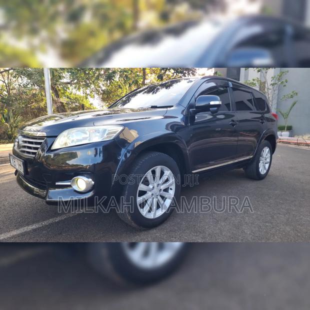 Toyota Vanguard 2012 Black