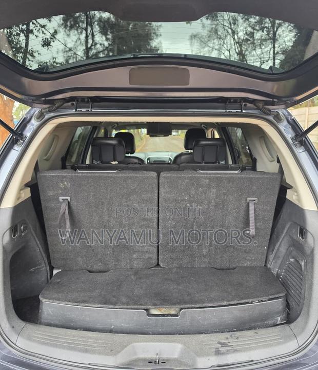 Isuzu MU-X 2021 Gray