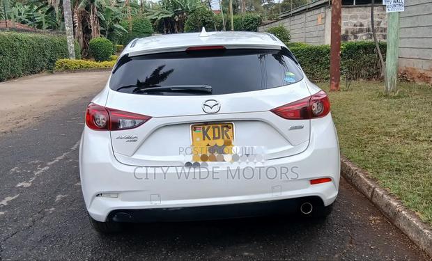 Mazda Axela 2017 White