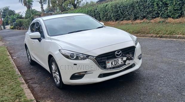 Mazda Axela 2017 White