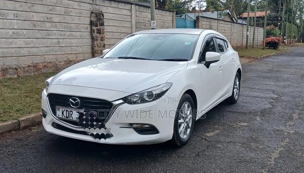 Mazda Axela 2017 White