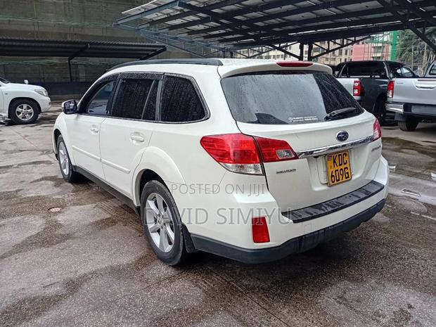 Subaru Outback 2015 White