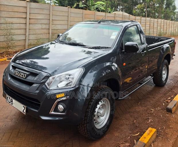 Isuzu D-MAX 2021 Gray