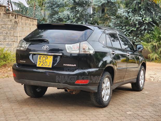 Toyota Harrier 2.4 2010 Black