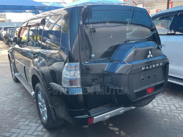 Mitsubishi Pajero Exceed 2018 Black