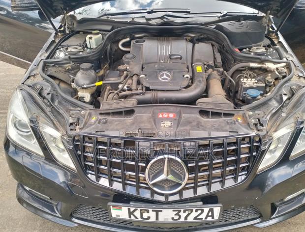Mercedes-Benz E250 2011 Black