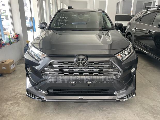 Toyota RAV4 XLE Premium FWD 2020 Gray