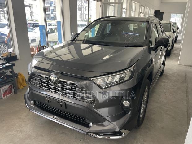 Toyota RAV4 XLE Premium FWD 2020 Gray