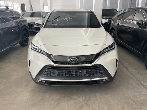 Toyota Harrier 2.0 2020 White