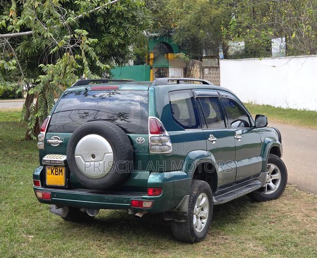 Toyota Land Cruiser Prado 2004 Green