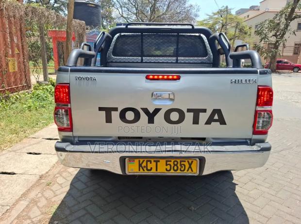 Toyota Hilux 2012