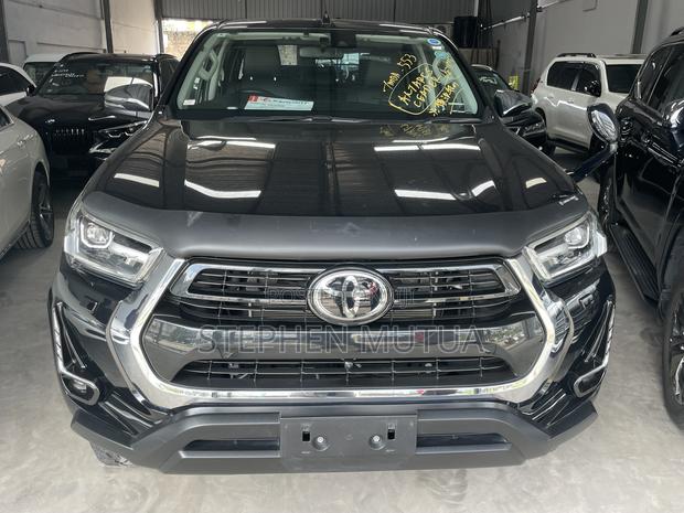 Toyota Hilux Revo Double Cab Deisel 2.4 AWD 2021