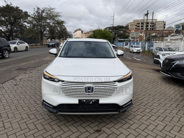 Honda Vezel 1.5 Hybrid 2WD 2021 White