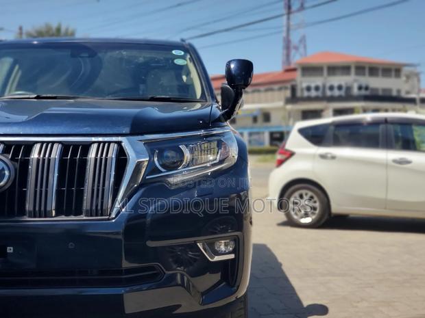 Toyota Land Cruiser Prado 2.7 2020 Black