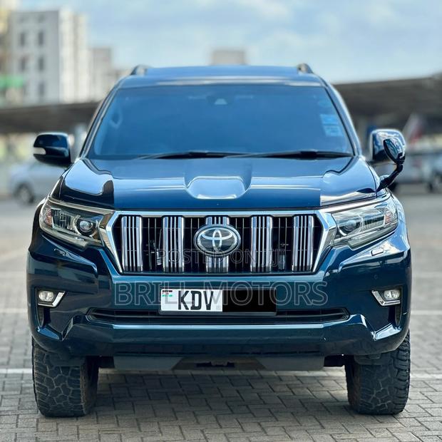Toyota Land Cruiser Prado 2017 Black