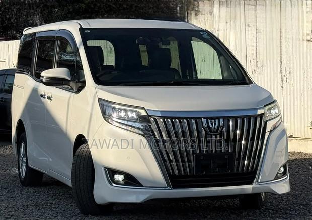 Toyota Esquire 2.0 AWD (7 seater) 2019 White