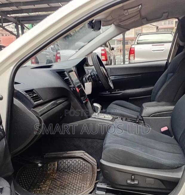 Subaru Outback 2014 White