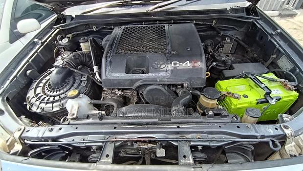 Toyota Hilux 2009 Gray